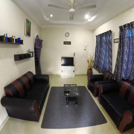 Homestay Tok Abah Kuala Besut Exterior foto